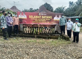 VAKSINASI COVID-19 MASSAL DI KECAMATAN ULU TALO