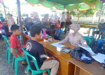 GERAKAN SERENTAK VAKSINASI COVID-19 DI KANTOR CAMAT ILIR TALO