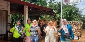 PENINJAUAN LOKASI BANJIR DI DESA CAHAYA NEGERI DAN JENGGALU OLEH TIM KRISIS DINAS KESEHATAN KABUPATEN SELUMA