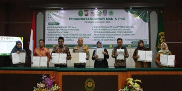 Dinas kesehatan kabupaten Seluma bersama sejumlah instansi strategis di kabupaten Seluma mengikuti kegiatan penandatanganan Nota Kesepahaman (MoU) dan Perjanjian Kerja Sama (PKS) di Pengadilan Agama Kabupaten Seluma di Kabupaten Seluma