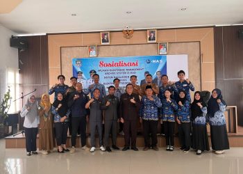 SOSIALISASI ELECTRONIC MANAGEMENT ARCHIVE SYSTEM (E-MAS) Sistem Manajemen Arsip Berbasis Elektronik Terintegrasi