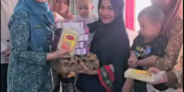 DINKES SELUMA DISTRIBUSIKAN MAKAN TAMBAHAN BAGI BUMIL DAN BALITA BERMASALAH GIZI