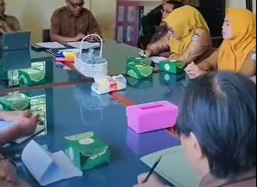 BIDANG KESMAS DINAS KESEHATAN KABUPATEN SELUMA HADIRI RAPAT TIM PEMBINA POSYANDU