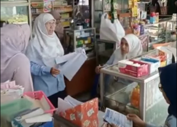 DINAS KESEHATAN SELUMA LAKUKAN PEMBINAAN DAN PENGAWASAN TENAGA KESEHATAN DI APOTEK JAYA MANDIRI
