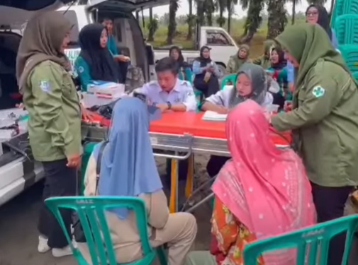 DINAS KESEHATAN SELUMA GELAR PELAYANAN KESEHATAN GRATIS DALAM KUNJUNGAN KERJA GUBERNUR BENGKULU DI PERESMIAN JEMBATAN MATAN