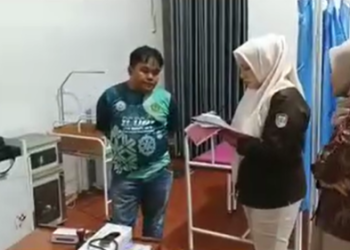 DINAS KESEHATAN SELUMA LAKUKAN PEMBINAAN DAN PENGAWASAN TENAGA KESEHATAN DI PRAKTIK MANDIRI PERAWAT NS. LOGI KISWANTO